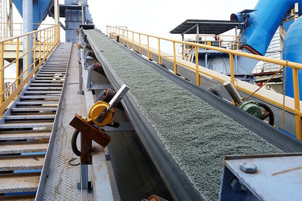 皮帶輸送機(jī) 皮帶輸送機(jī)