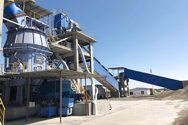 年產(chǎn)30萬噸礦粉線現(xiàn)場 年產(chǎn)30萬噸礦粉線現(xiàn)場