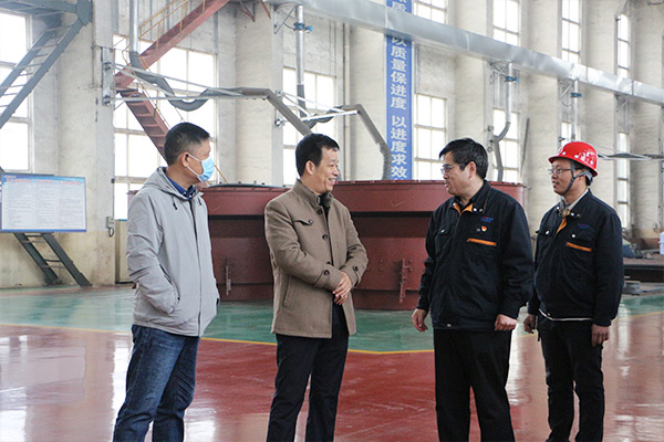 河南省商務(wù)廳領(lǐng)導(dǎo)蒞臨新鄉(xiāng)長城機(jī)械實地核查電子商務(wù)發(fā)展情況