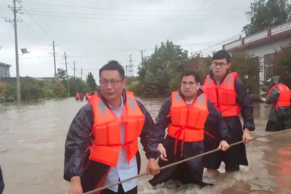 新鄉(xiāng)長(zhǎng)城機(jī)械組織救援工作