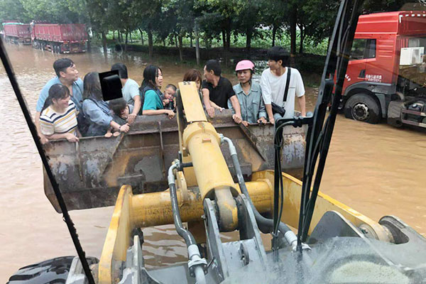 新鄉(xiāng)長城支援救災工作